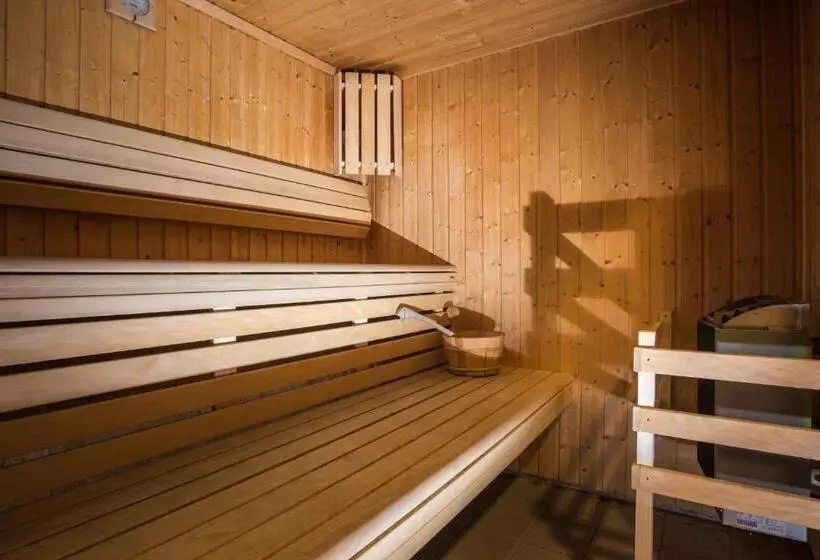 هتل Hôtel Les Essarts, Ussim Vacances