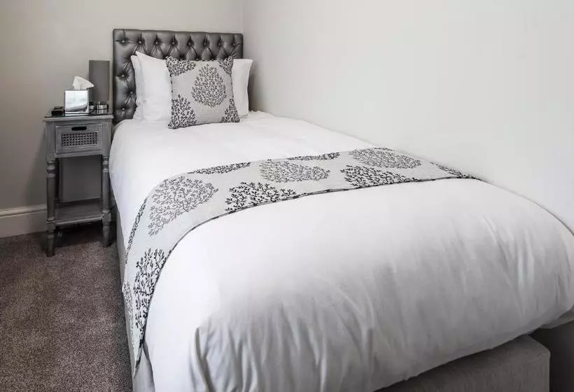 Hotelli The Maple Manor