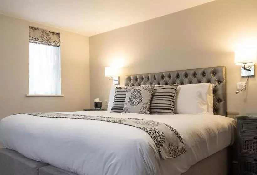 Hotelli The Maple Manor