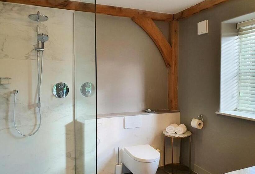 هتل Marquis Suffolk