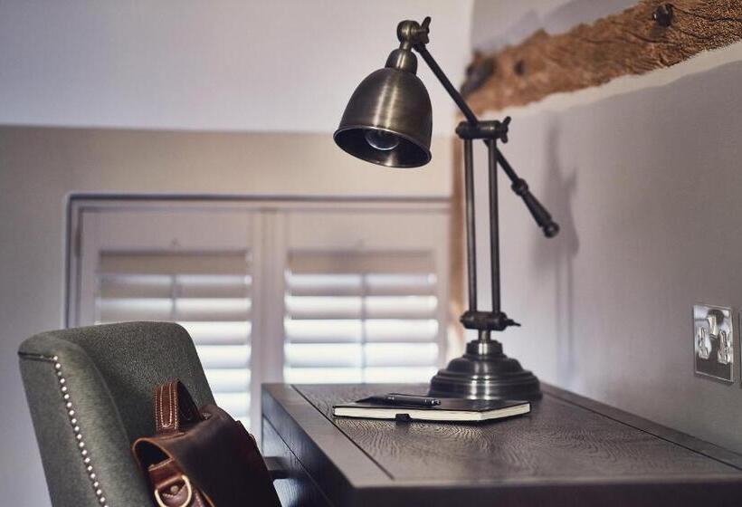 هتل Marquis Suffolk