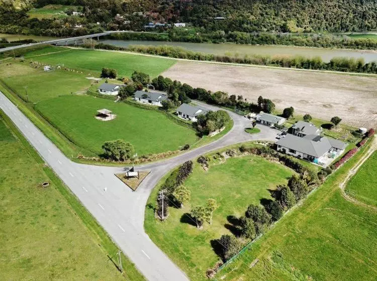 Karamea River Motels