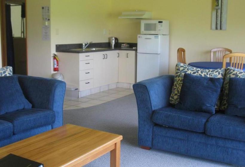 Karamea River Motels