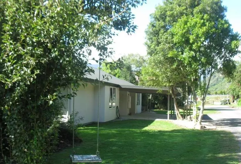 Karamea River Motels