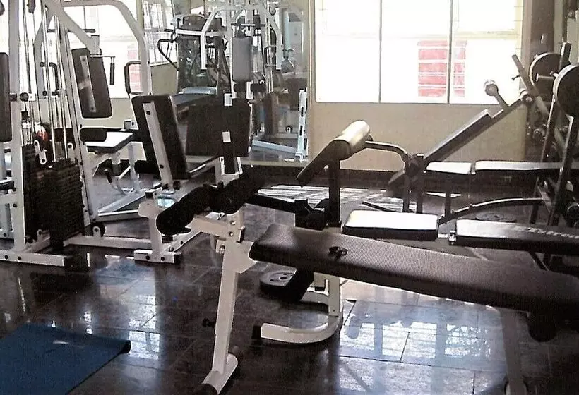 Mangel Hotel And Suites