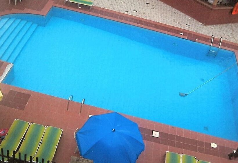 Mangel Hotel And Suites