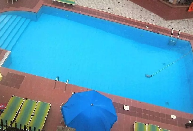 Mangel Hotel And Suites