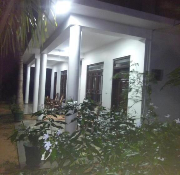 Bed and Breakfast Shady Mango Villa