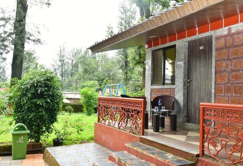 Отель Ambassador