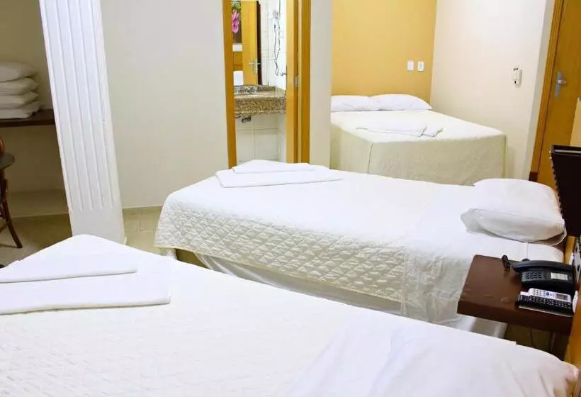 Hotelli Dois Vizinhos Palace