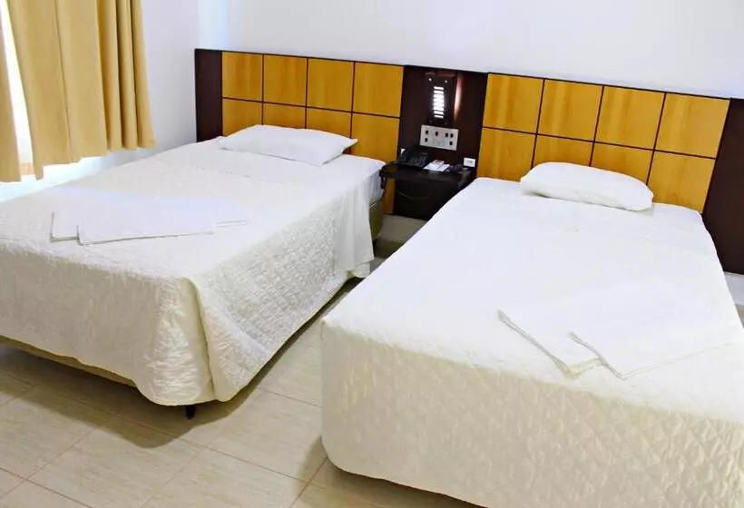 Hotelli Dois Vizinhos Palace