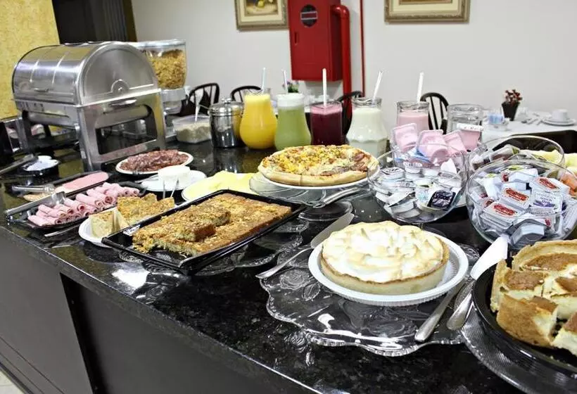 Hotelli Dois Vizinhos Palace