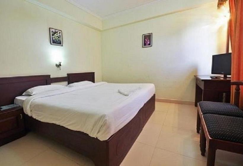 Hotel Green Land Residency