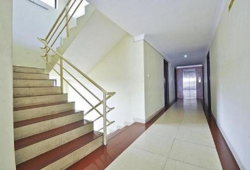 Hotel Green Land Residency