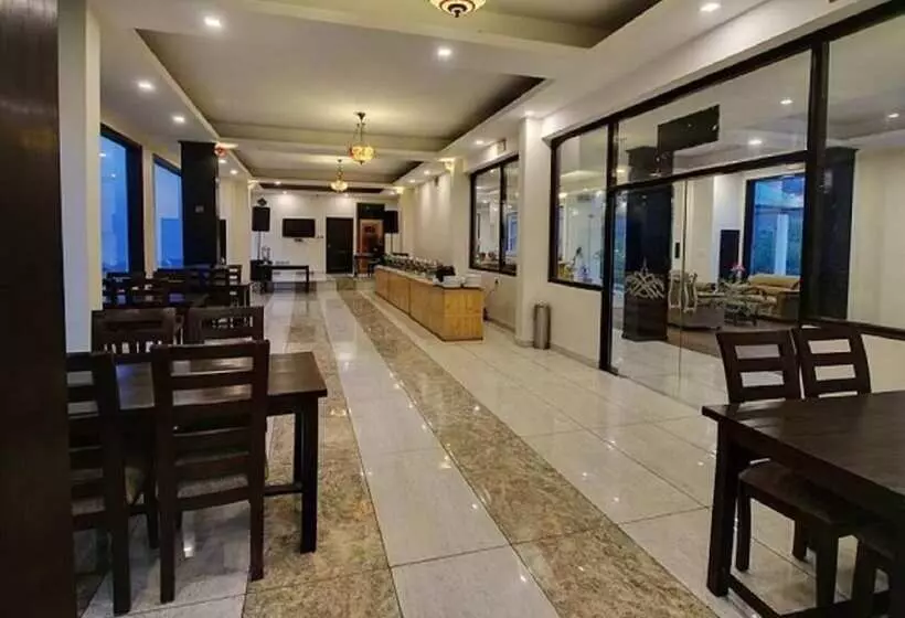 Hotelli Katoch Grand By Vivaan