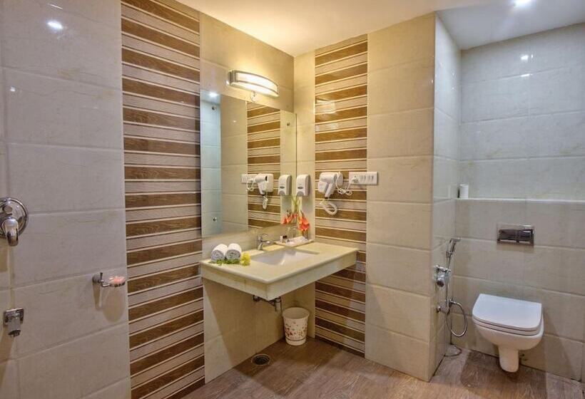 בית מלון כפרי Katoch Grand By Vivaan