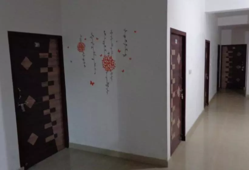 هتل O Sector 14 Formerly Saniya