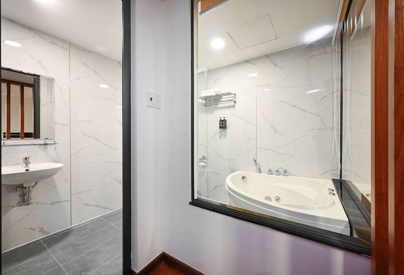 هتل Yoko Airport Saigon