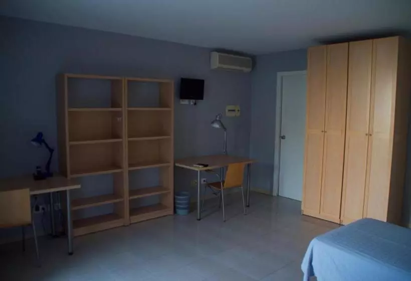 هاستل Apartaments Turístics Residencia Vila Nova