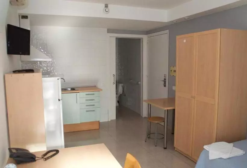 هاستل Apartaments Turístics Residencia Vila Nova