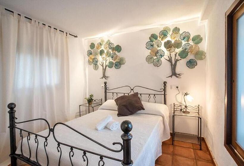 호스텔 La Pérgola Habitaciones Rústicas