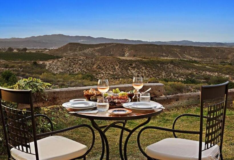 هتل Boutique Hideaway Cortijo El Sarmiento