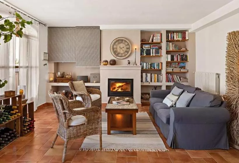 ホテル Boutique Hideaway Cortijo El Sarmiento