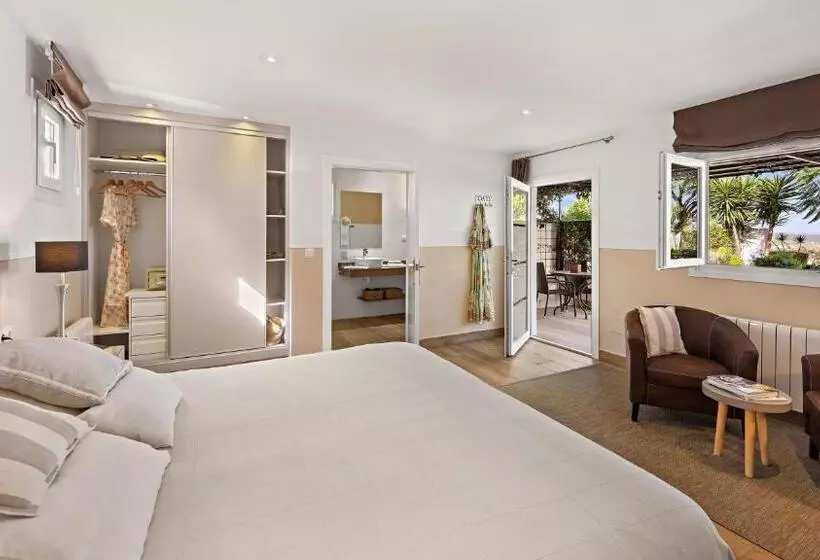 ホテル Boutique Hideaway Cortijo El Sarmiento