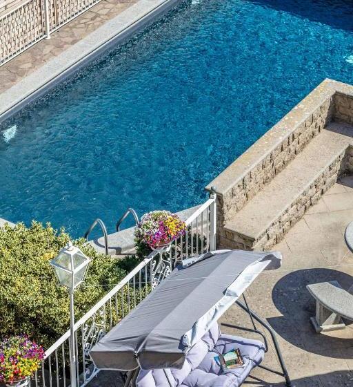 住宿加早餐  Casina Degli Specchi