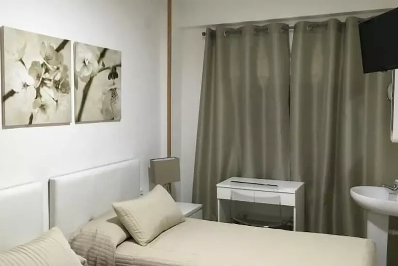 تختخواب و صبحانه Pensión Alemania