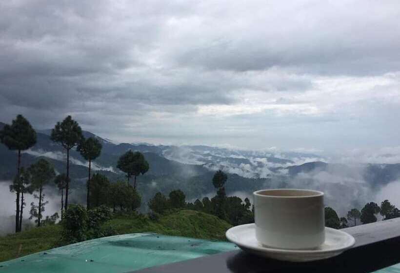 Corbett Hill Resorts  By Opensky, Lansdowne