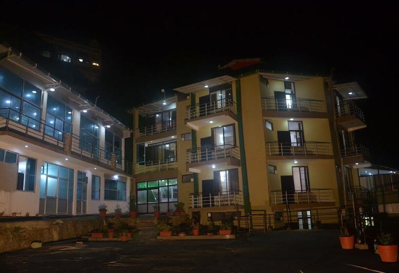 Corbett Hill Resorts  By Opensky, Lansdowne