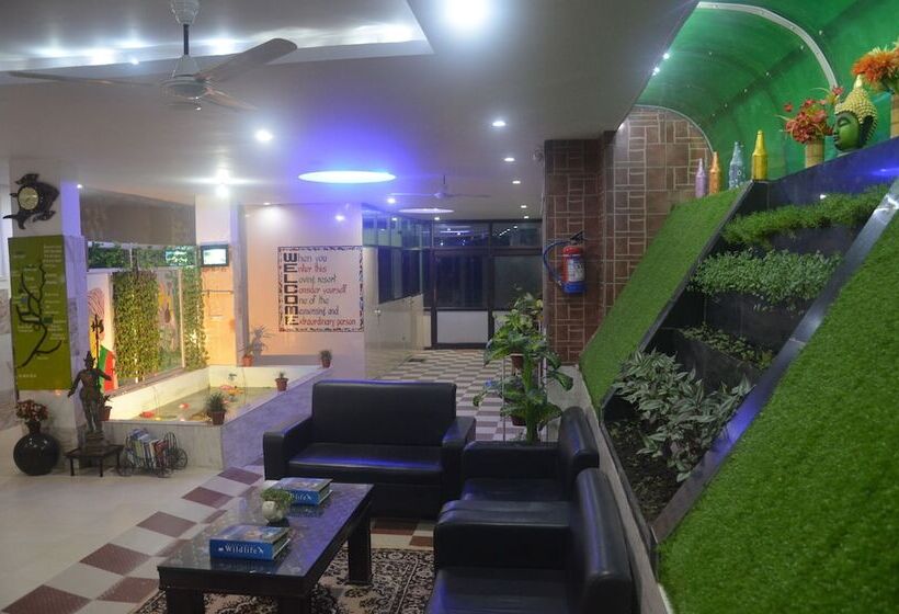 Corbett Hill Resorts  By Opensky, Lansdowne