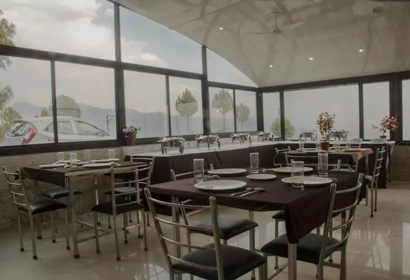 Corbett Hill Resorts  By Opensky, Lansdowne