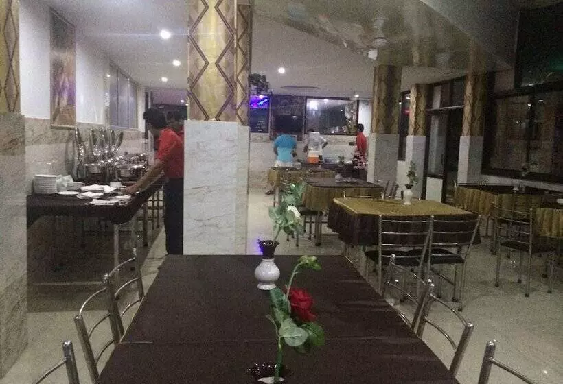 Corbett Hill Resorts  By Opensky, Lansdowne