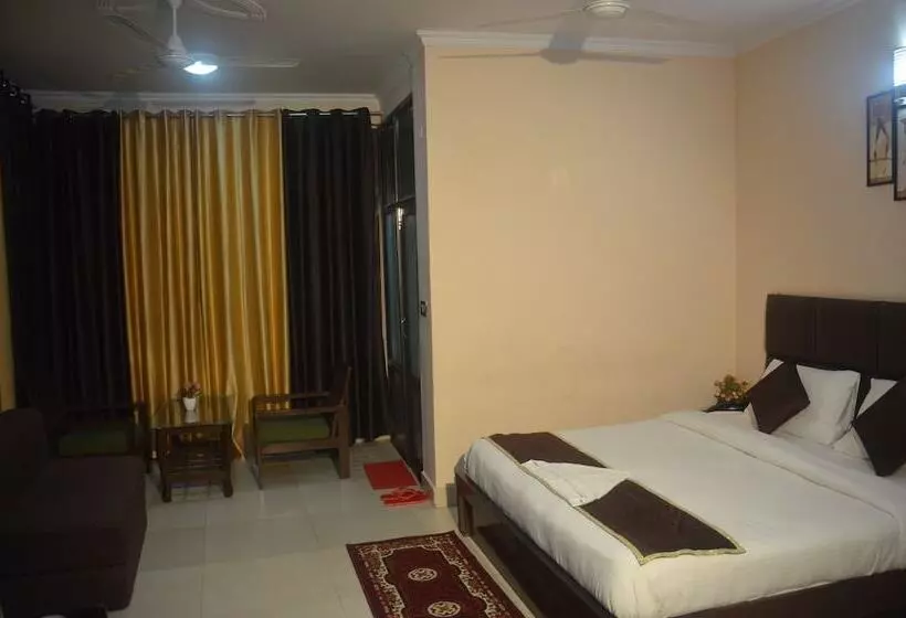 Corbett Hill Resorts  By Opensky, Lansdowne