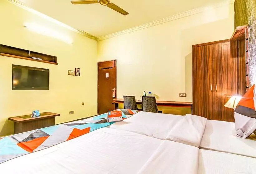 ホテル Fabexpress Nestlay Rooms   Nr Acs Medical Hospital & Apollo Speaciality Hospitals