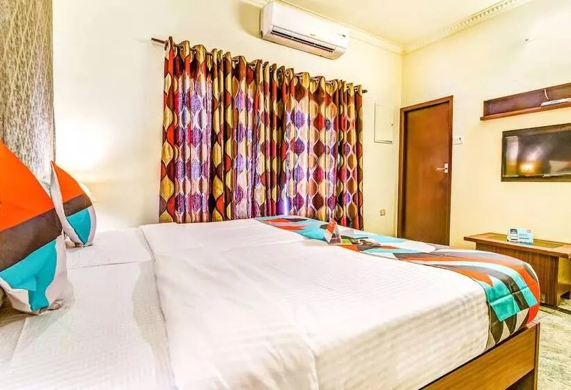 ホテル Fabexpress Nestlay Rooms   Nr Acs Medical Hospital & Apollo Speaciality Hospitals