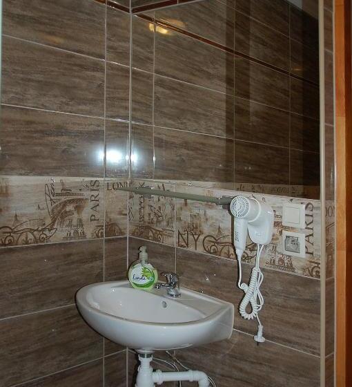 فندق Restauracja Redos