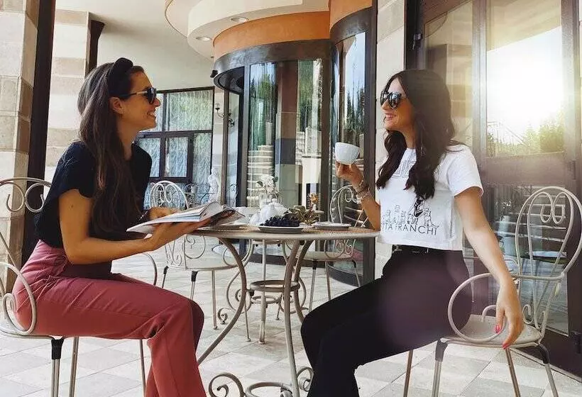 San Giovanni Rotondo Palace   Alihotels