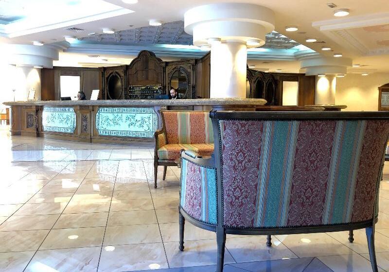 San Giovanni Rotondo Palace   Alihotels