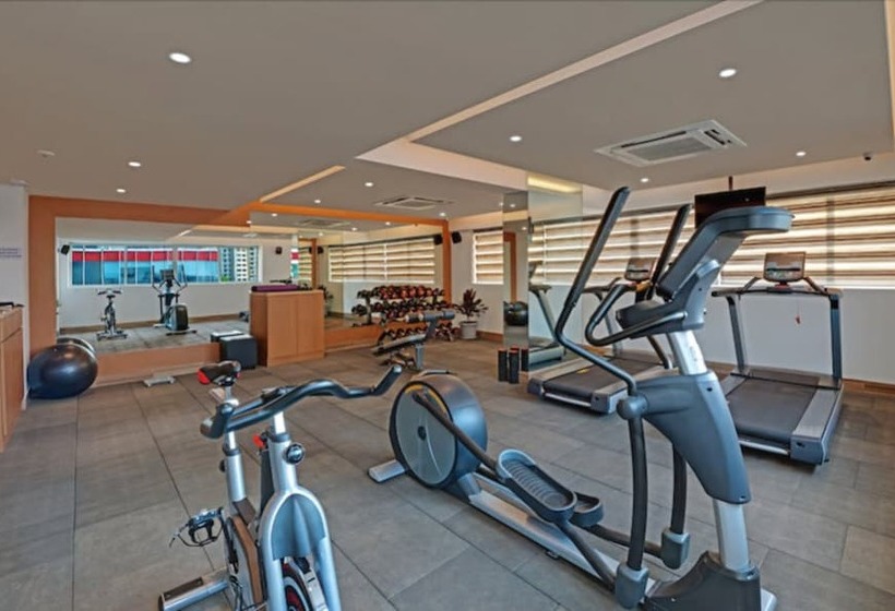 Hotel The Fern Goregaon