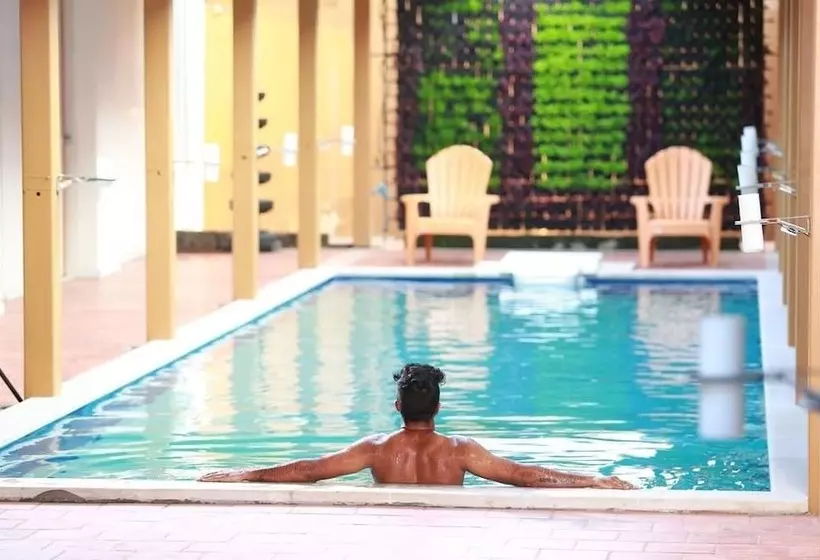 リゾートホテル Sukhayus Wellness Ayurveda Retreat