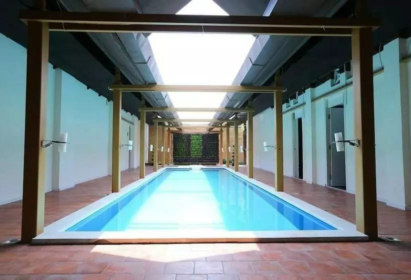 リゾートホテル Sukhayus Wellness Ayurveda Retreat