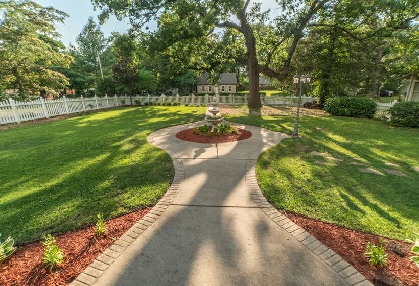 The Victoria Bed & Breakfast