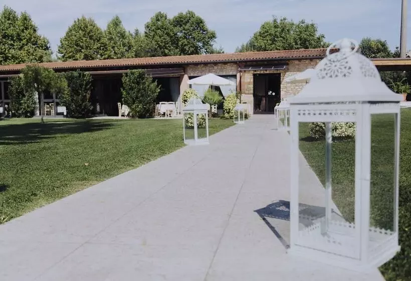 تختخواب و صبحانه Corte Poli