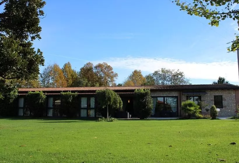 تختخواب و صبحانه Corte Poli