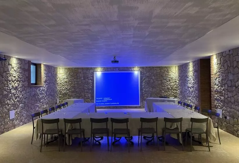 تختخواب و صبحانه Corte Poli