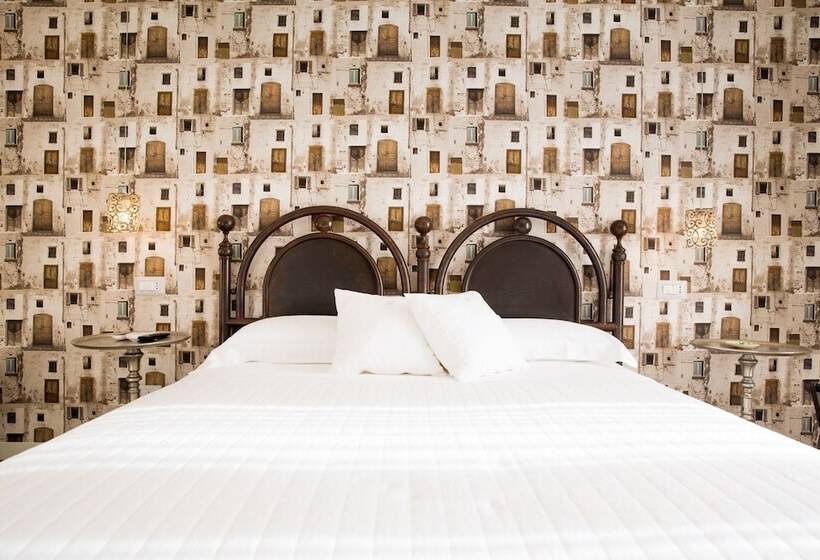 تختخواب و صبحانه Il Castello