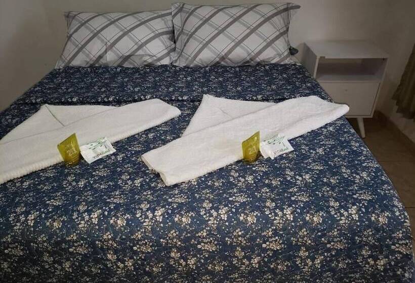 Bed and Breakfast Pousada Martins E Cia